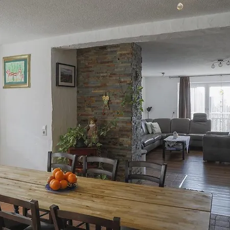 In Murbachhof Up To 10 People Cooking Possible Apartamento