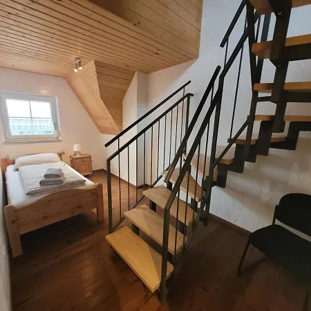 In Murbachhof Up To 10 People Cooking Possible